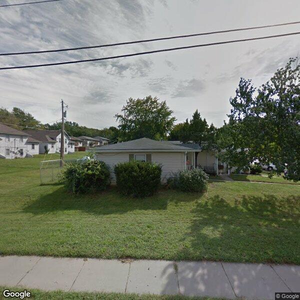 100 E Sunrise Dr