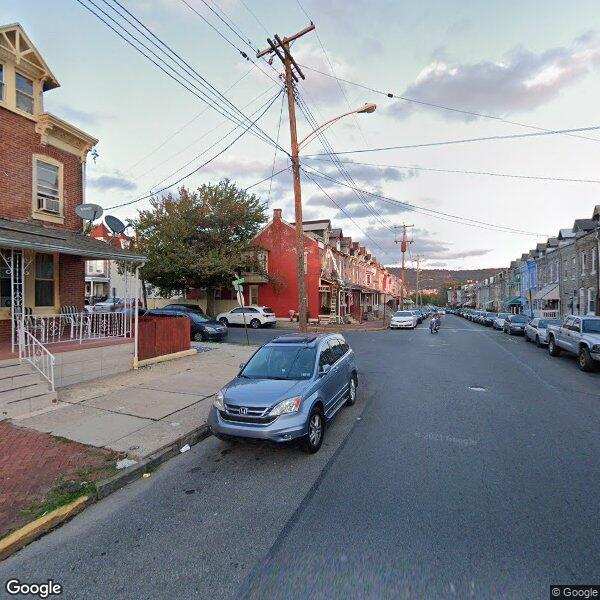 202 W Green St