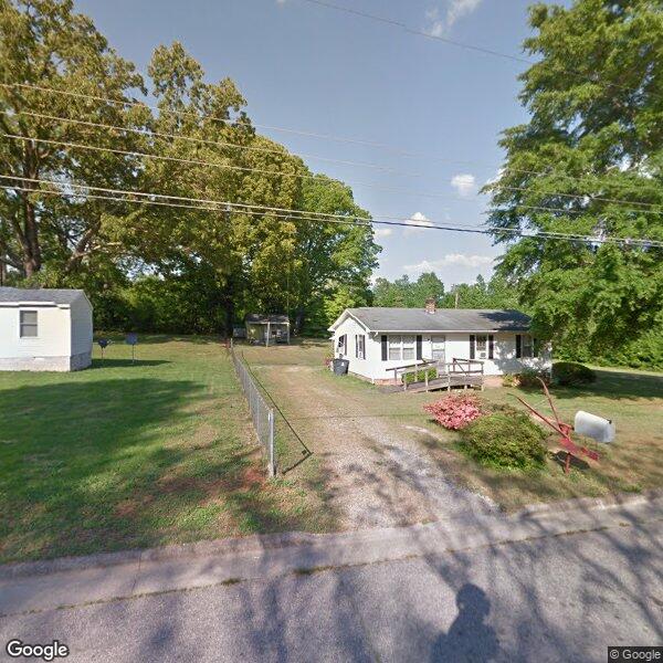 223 A&B Maple Drive