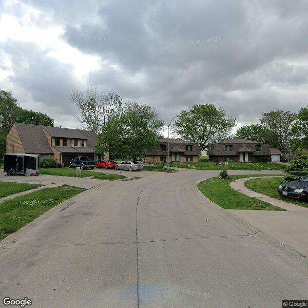 28-32 Glenview Dr