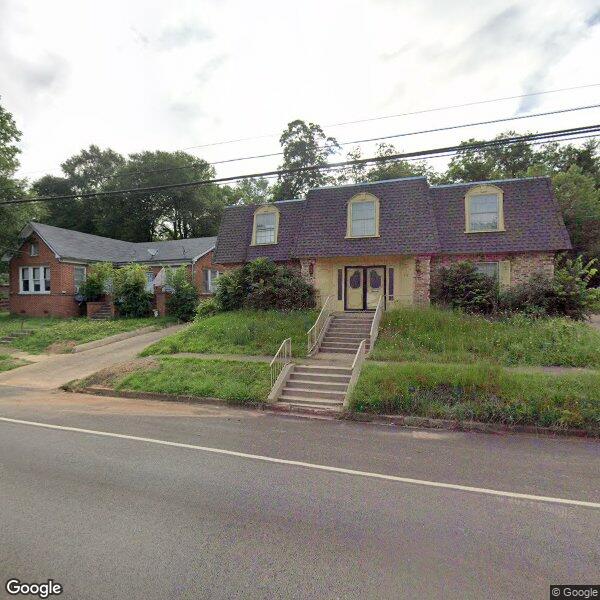 803 N Main St